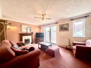 Living Room- click for photo gallery